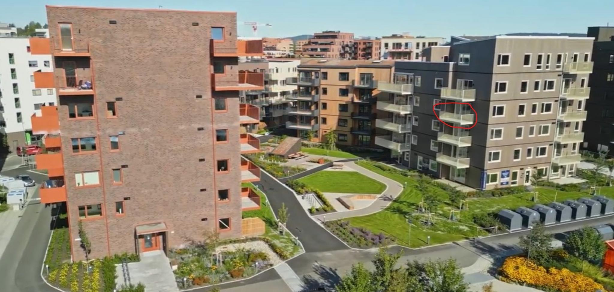 Fint uteområdet rundt leiligheten og kort vei til Triaden kjøpesenter